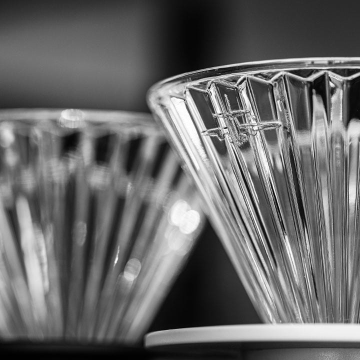 MHW 3BOMBER Elf Glas Dripper Weiss