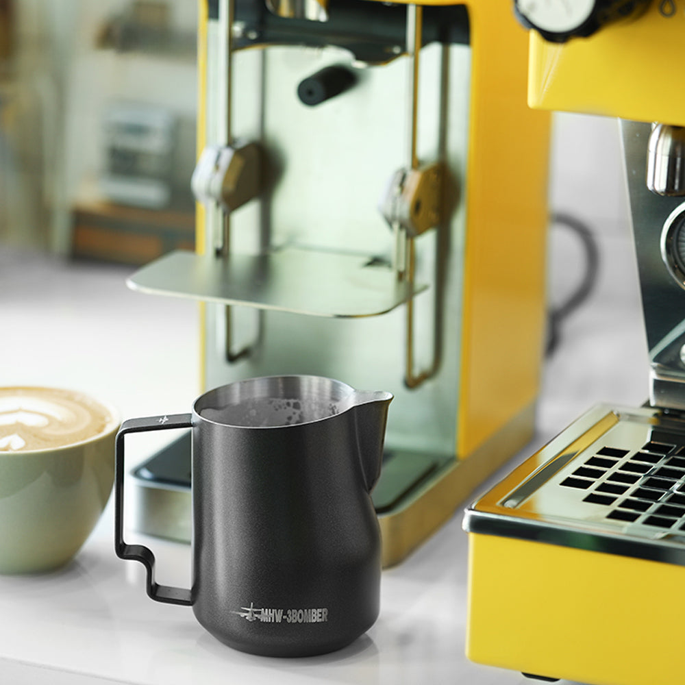 MHW 3BOMBER Turbo Milchkännchen 450ml Schwarz