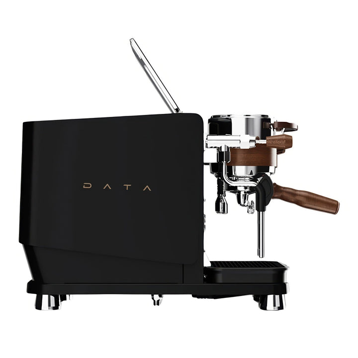 Wendougee DATA semi-automatic espresso machine with dual-boiler design